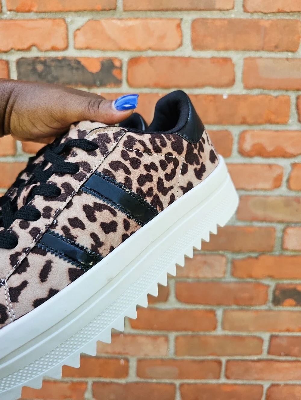 New Wild Diva Leopard Platform Fashion Sneakers Women’s Size 10